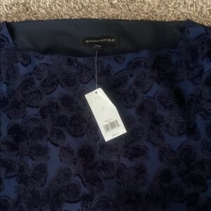 New with tags, Banana Republic navy blue shirt! Size large! $88